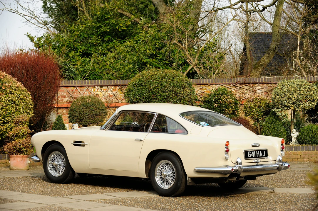 1962 Aston Martin DB4 - Image 7 of 19