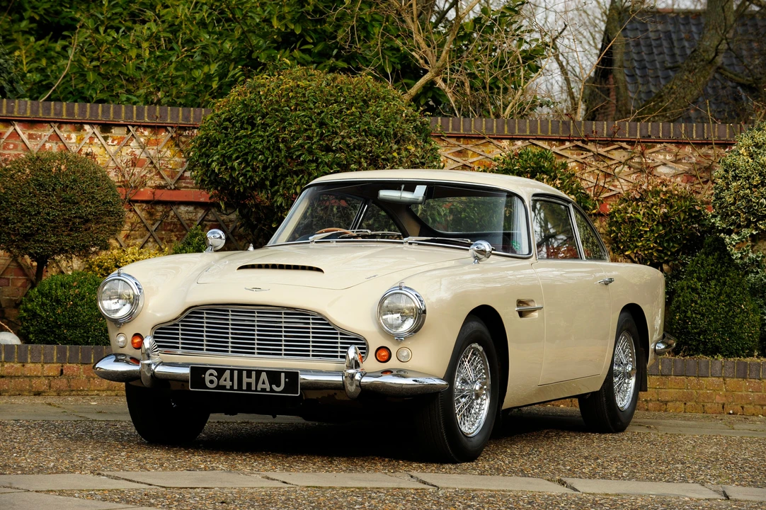 1962 Aston Martin DB4 - Image 18 of 19
