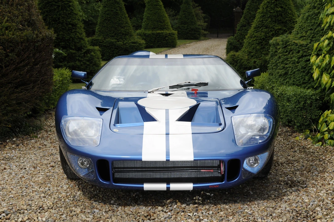 1965 Ford GT40 - Image 2 of 15