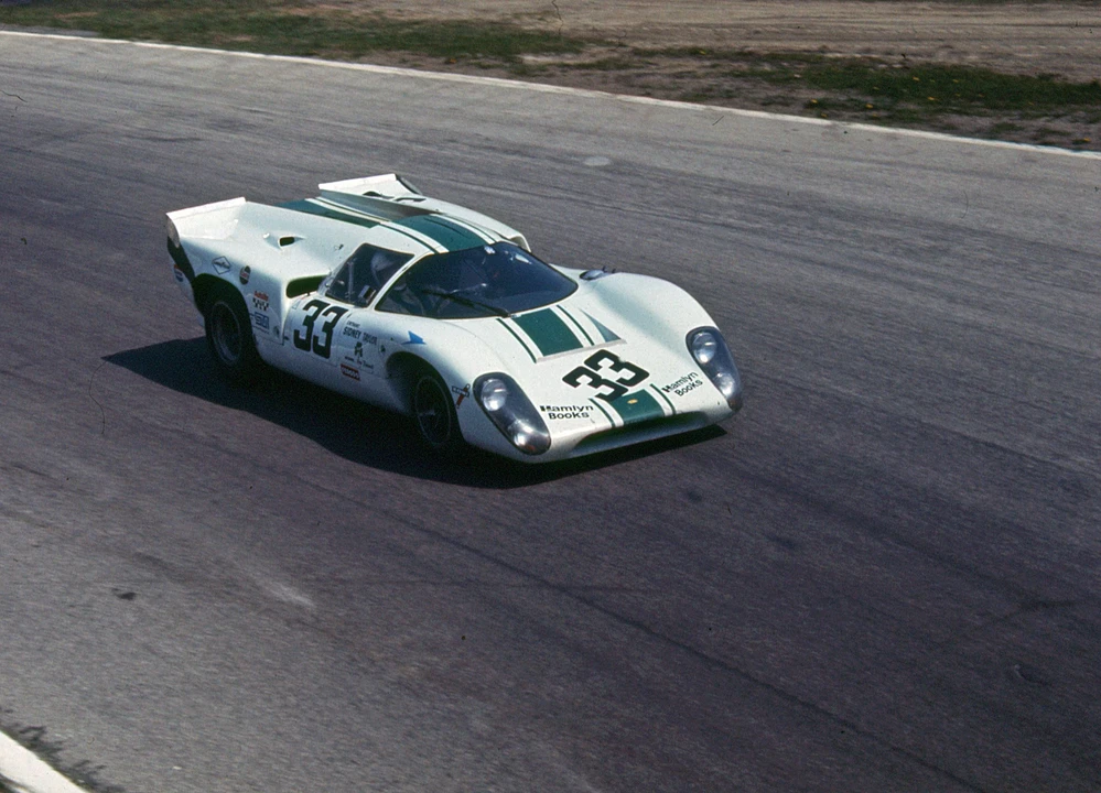 Lola T70 - Image 17 of 20