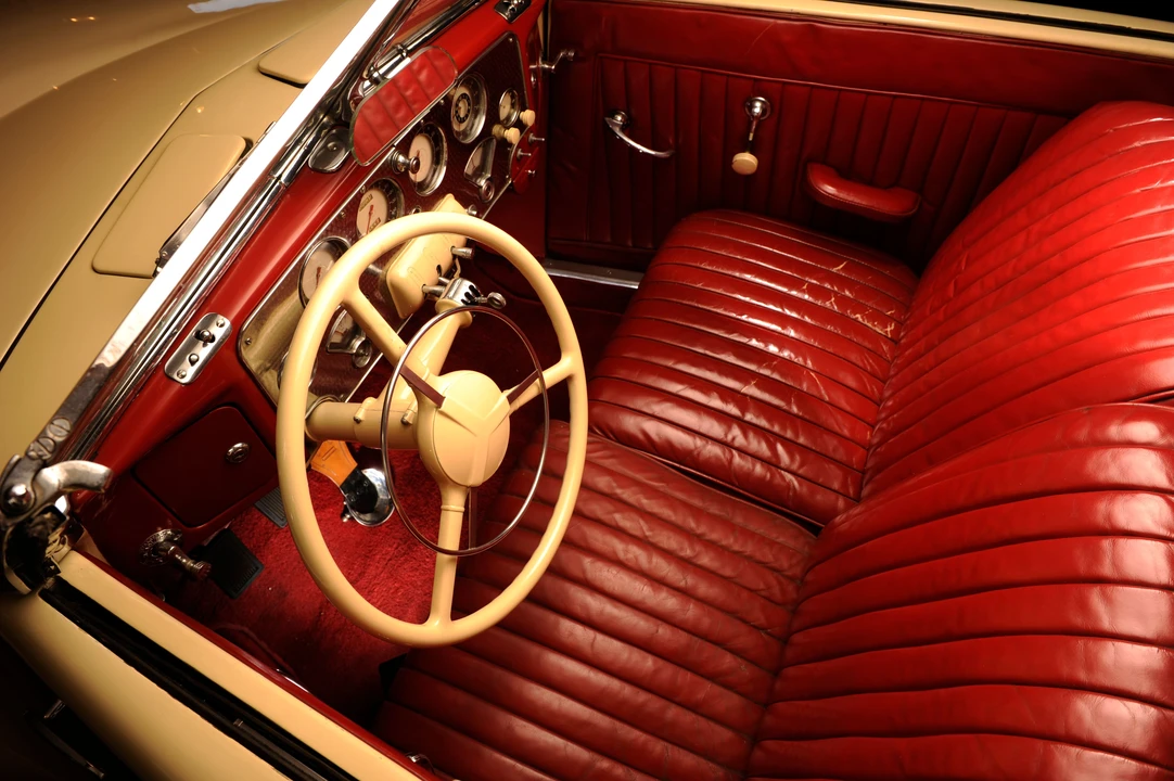 1937 Cord 810 & 812 - Image 14 of 28