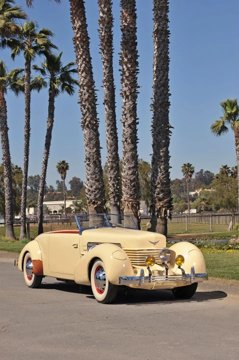 1937 Cord 810 & 812 - Image 7 of 28