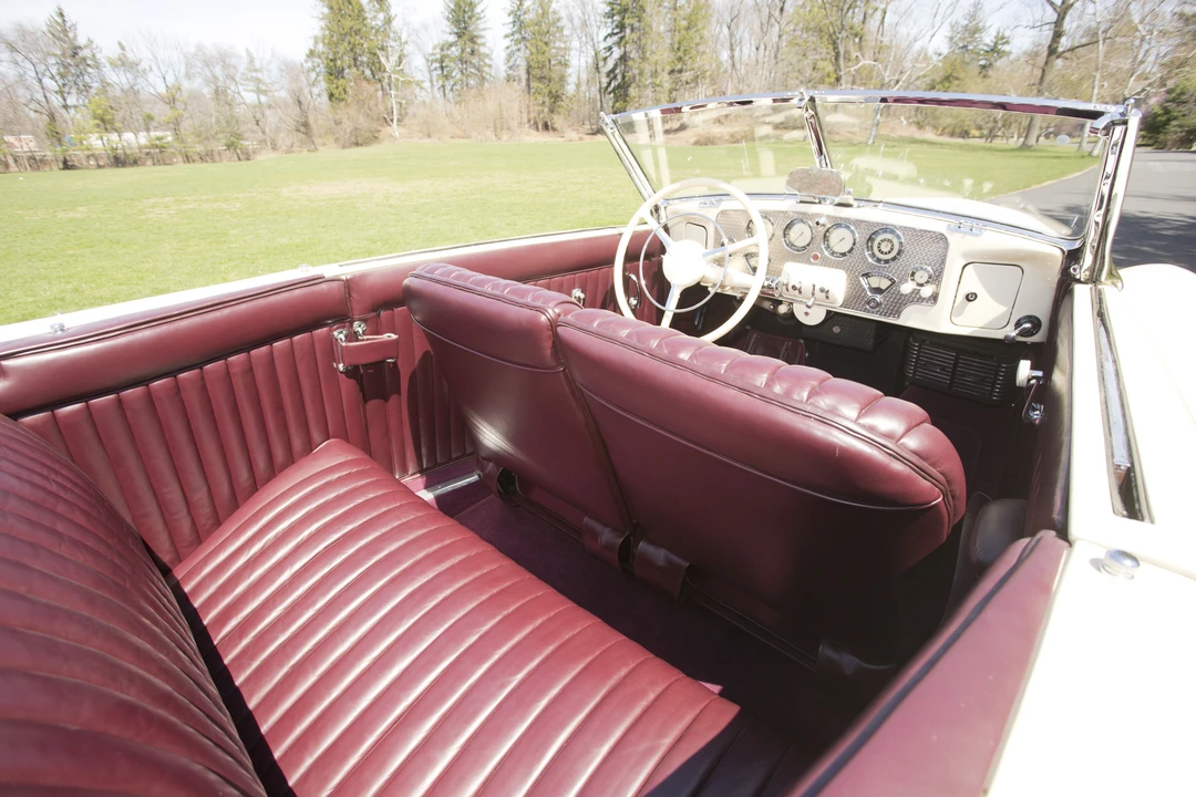 1937 Cord 810 & 812 - Image 21 of 25