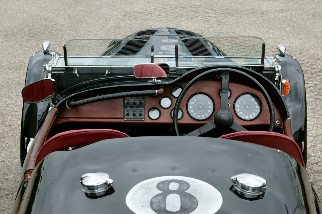 1948 Aston Martin DB1 & DB2 & DB2/4 & DB Mark III - Image 2 of 4