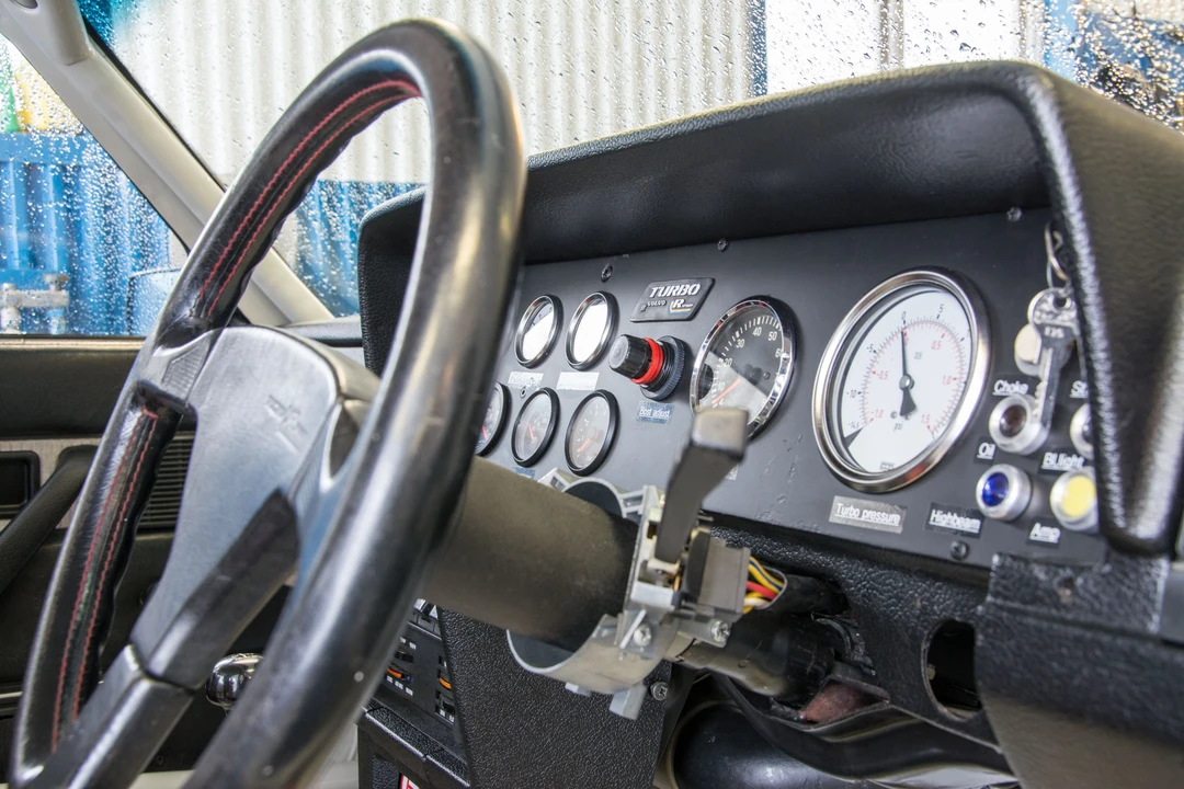 1983 Volvo 242 - Image 22 of 31