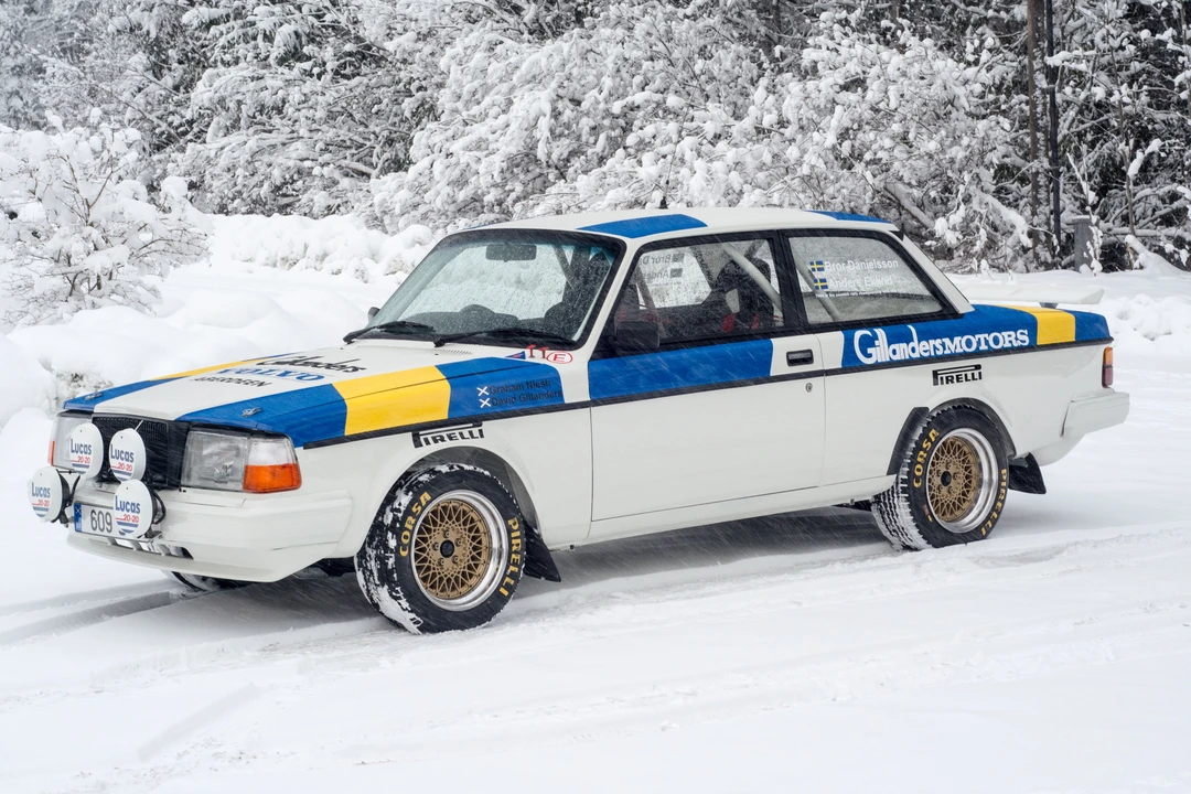 1983 Volvo 242 - Image 5 of 31