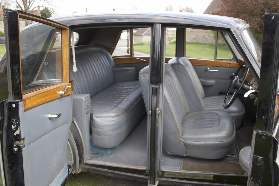 1957 Daimler - Image 3 of 5
