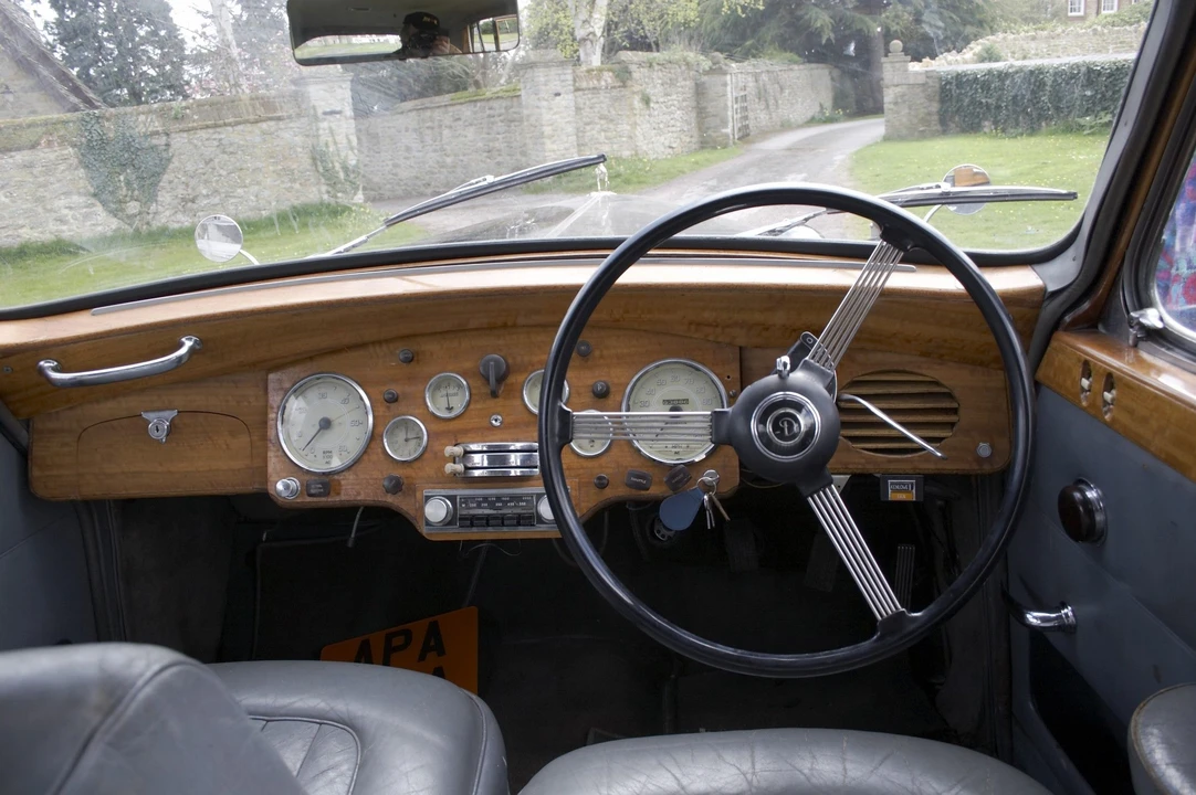 1957 Daimler - Image 2 of 5