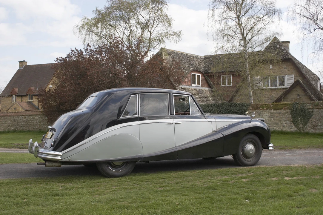 1957 Daimler - Image 4 of 5