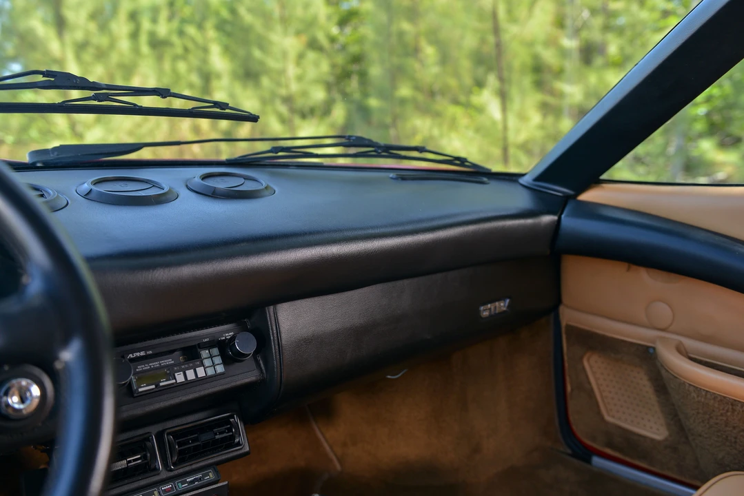 1983 Ferrari 308 GTB QV - Image 25 of 31