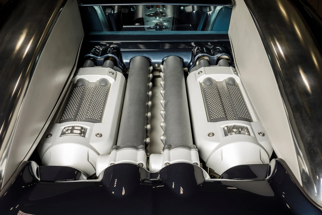 2006 Bugatti Veyron - Image 28 of 31
