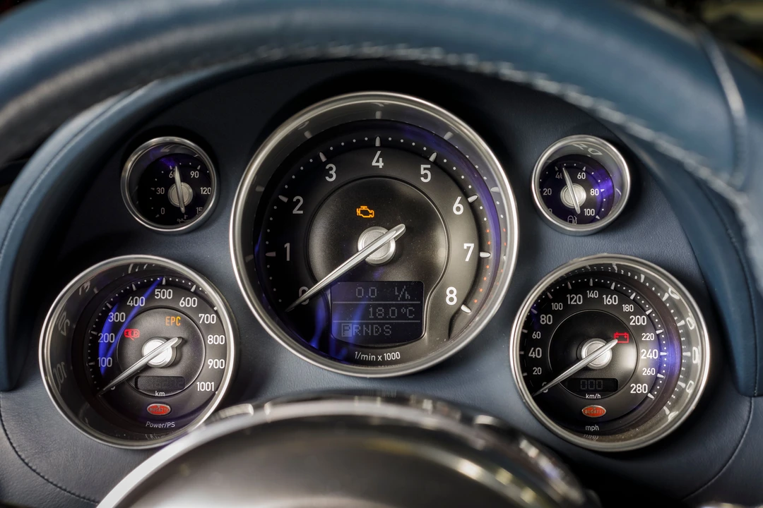 2006 Bugatti Veyron - Image 15 of 31