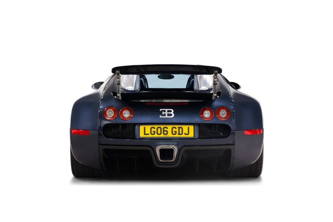 2006 Bugatti Veyron - Image 25 of 31