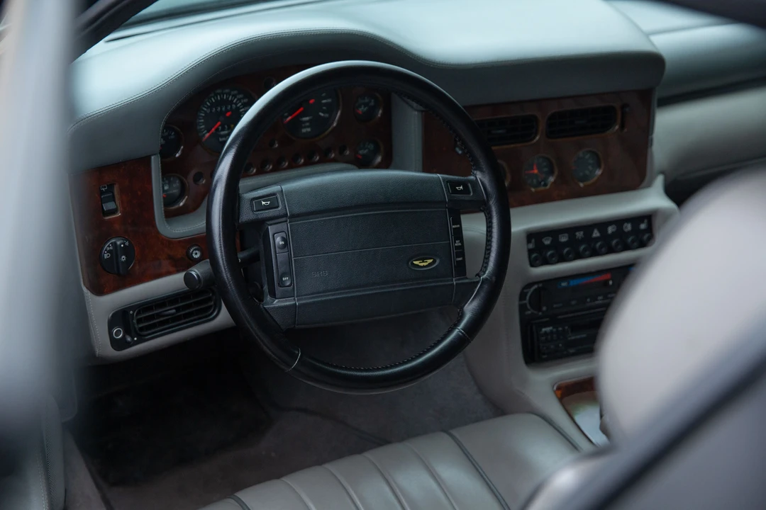 1993 Aston Martin Virage - Image 10 of 31
