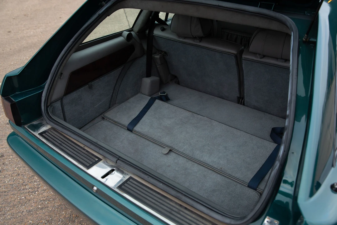 1993 Aston Martin Virage - Image 28 of 31