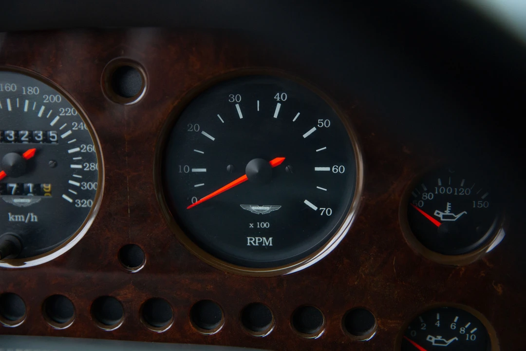 1993 Aston Martin Virage - Image 22 of 31