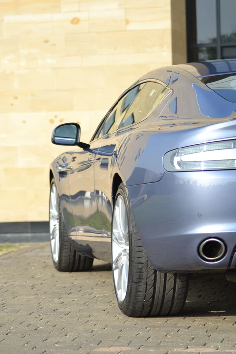 2009 Aston Martin Rapide - Image 9 of 14