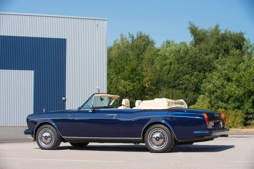 1995 Rolls-Royce Corniche Series IV - Image 2 of 12