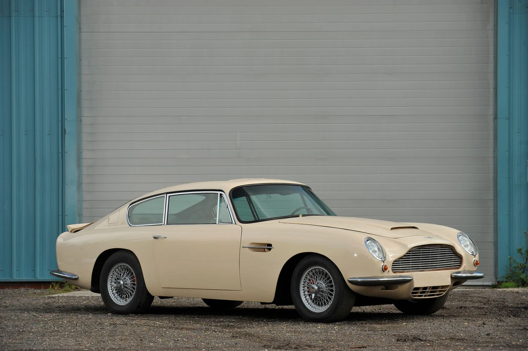 1970 Aston Martin DB6 - Image 11 of 11