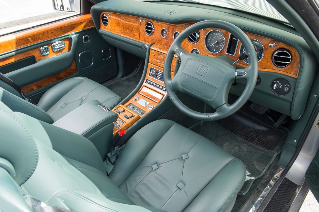 2002 Rolls-Royce Corniche Series V - Image 14 of 17