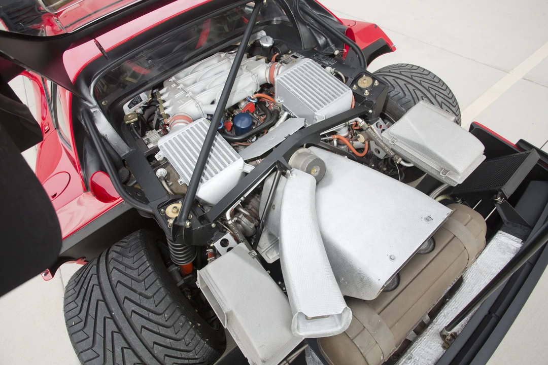 1992 Ferrari F40 - Image 28 of 31