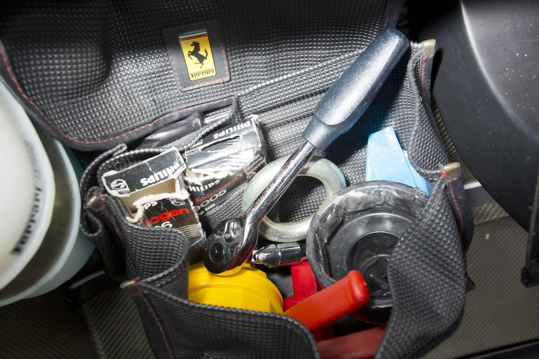 1992 Ferrari F40 - Image 20 of 31