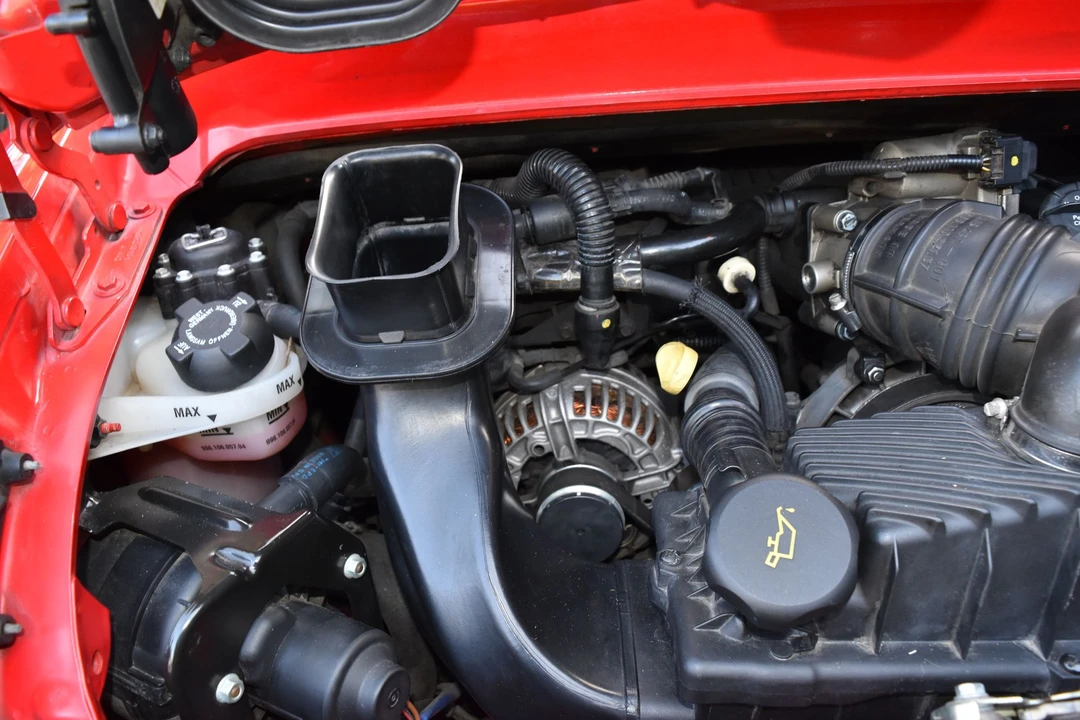 2003 Porsche 911 - Image 21 of 31