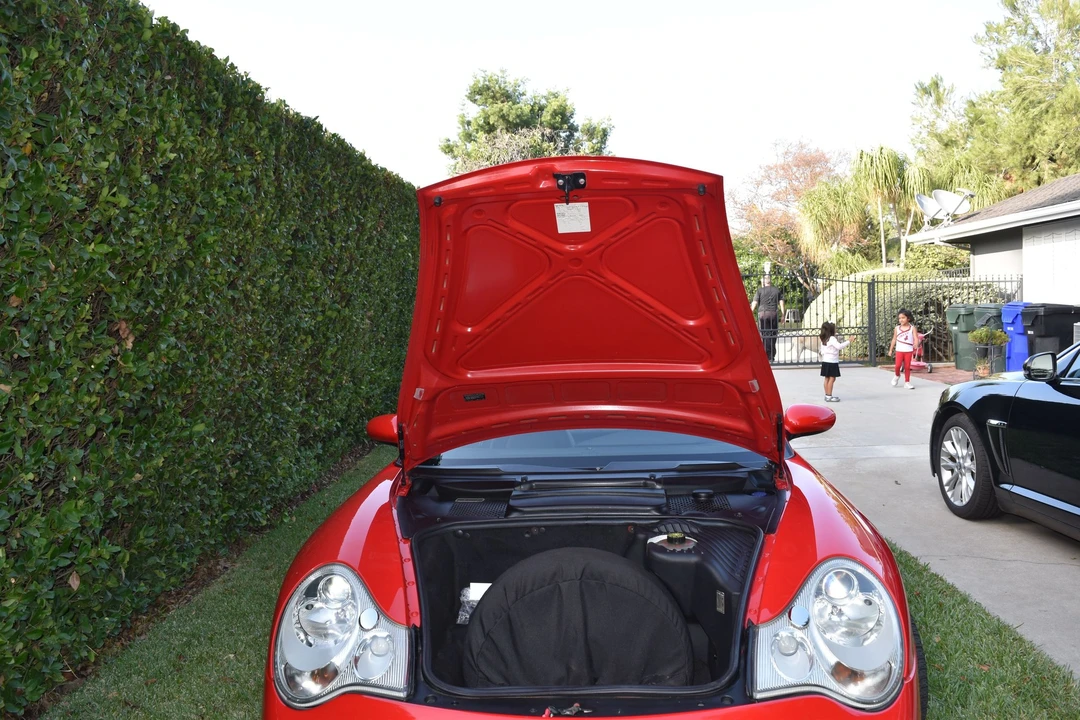 2003 Porsche 911 - Image 13 of 31