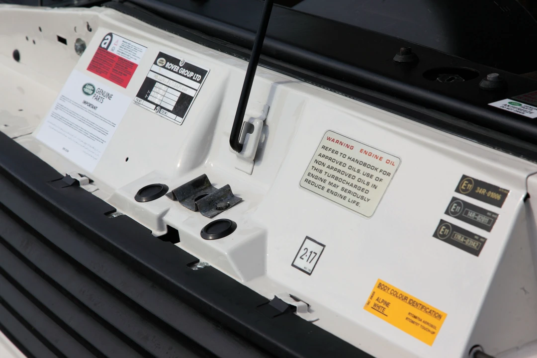 1994 Land Rover Range Rover Classic - Image 16 of 19