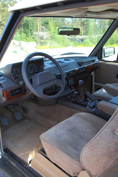 1994 Land Rover Range Rover Classic - Image 14 of 19