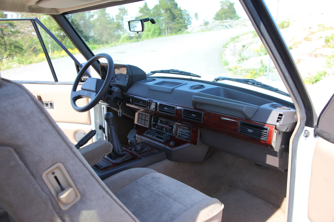 1994 Land Rover Range Rover Classic - Image 13 of 19