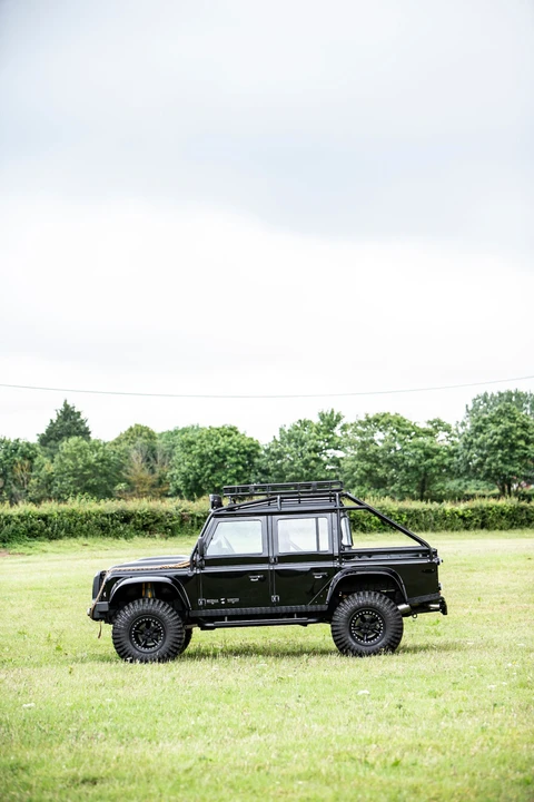 2011 Land Rover Defender 110 - Image 23 of 31