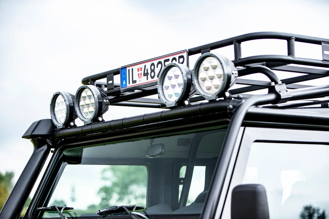 2011 Land Rover Defender 110 - Image 20 of 31