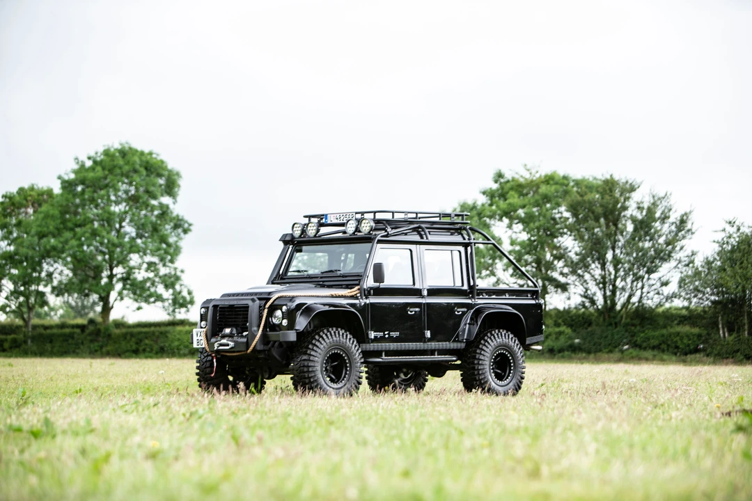 2011 Land Rover Defender 110 - Image 25 of 31