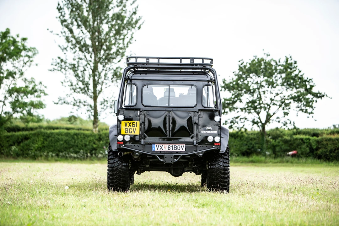 2011 Land Rover Defender 110 - Image 10 of 31