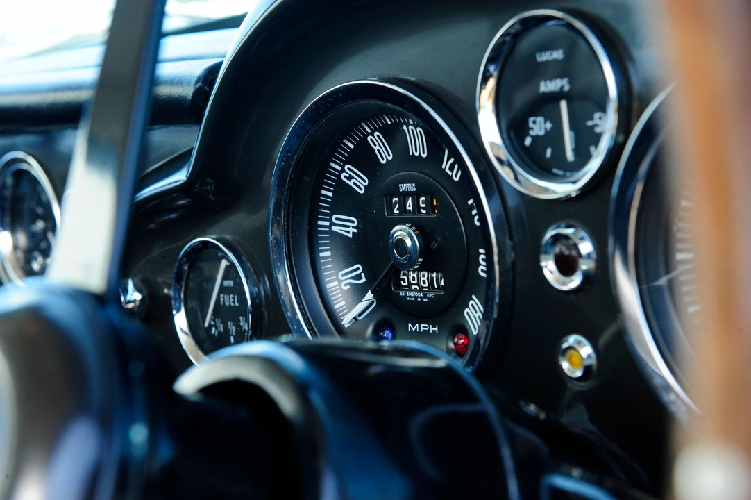 1971 Aston Martin DB6 - Image 3 of 24