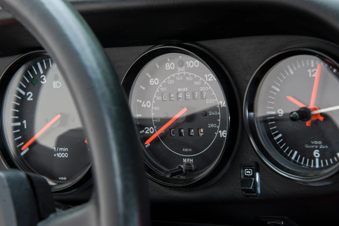 1984 Porsche 911 Carrera 3.2 - Image 12 of 15