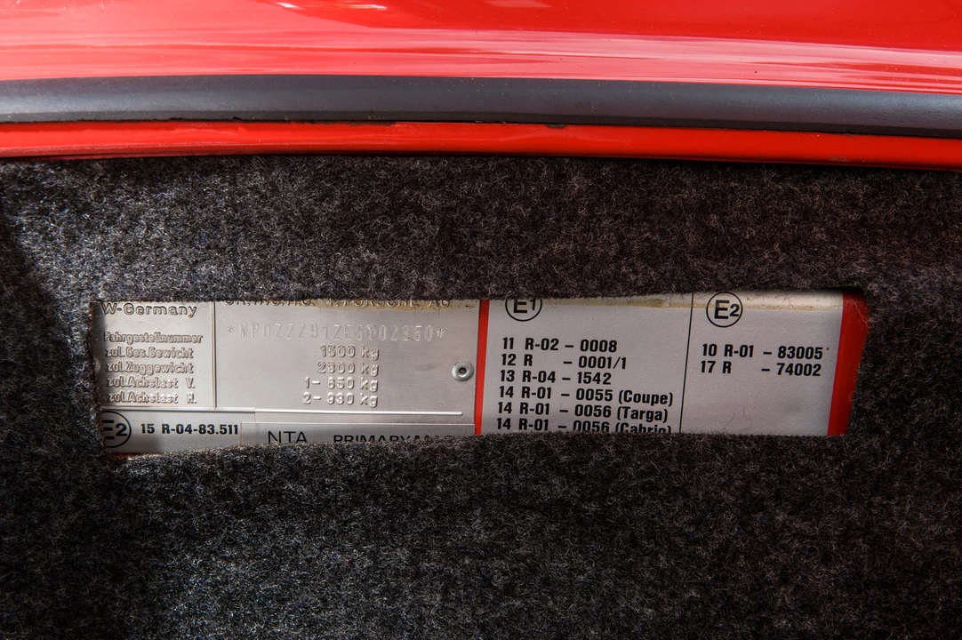 1984 Porsche 911 Carrera 3.2 - Image 10 of 15