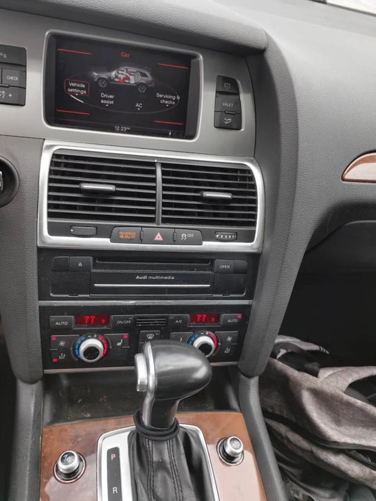 2015 Audi 4L Q7 - Image 13 of 19