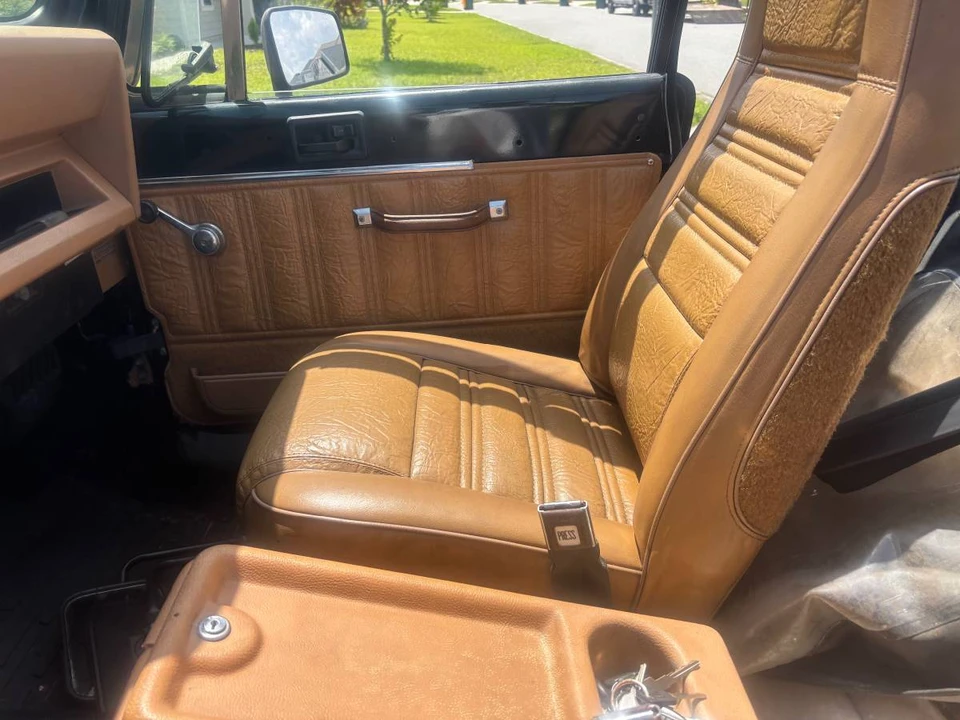 1987 Jeep YJ Wrangler - Image 9 of 18