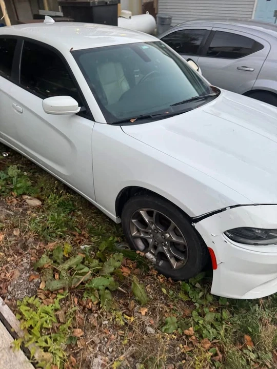 2015 Dodge Charger 7th Gen - Image 9 of 10
