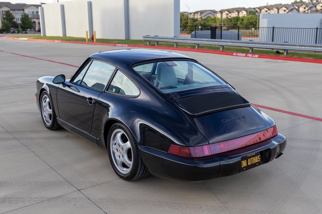 1992 Porsche 964 Carrera 4 - Image 21 of 31
