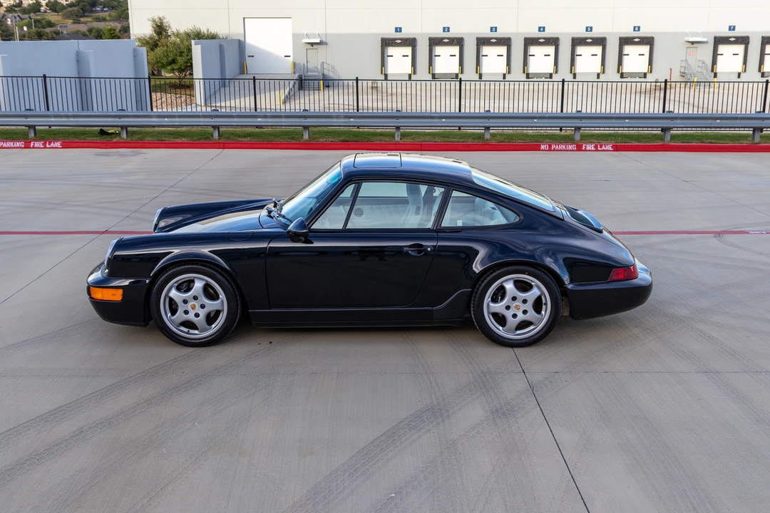 1992 Porsche 964 Carrera 4 - Image 25 of 31