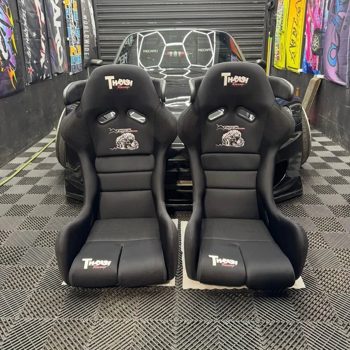 Parts & Memorabilia Seats & Interior - Image 2 of 3