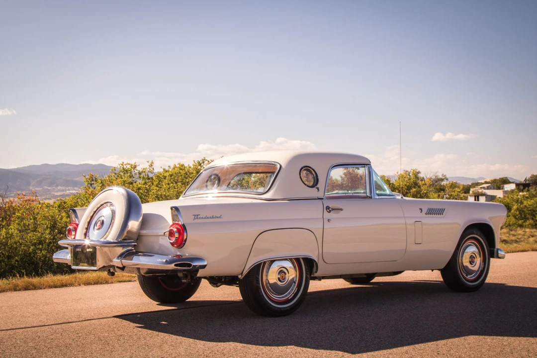 1956 Ford Thunderbird 1st Gen - Image 19 of 31