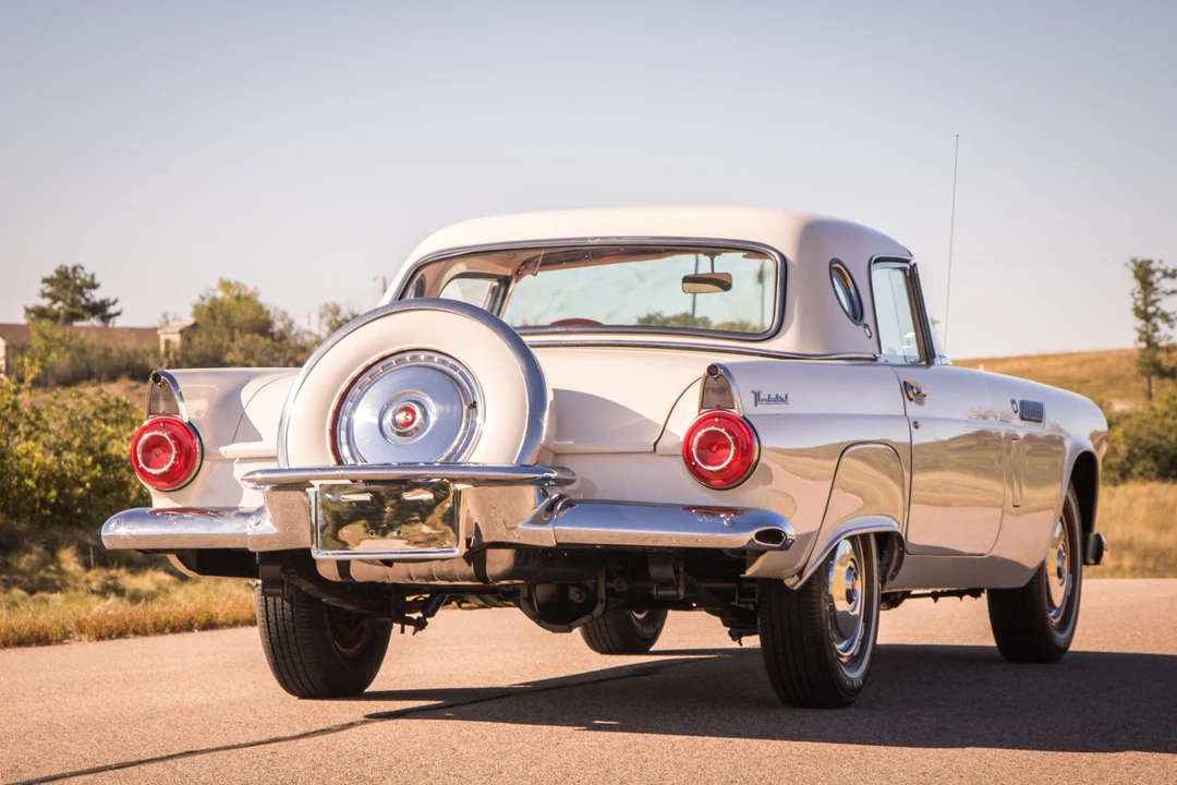 1956 Ford Thunderbird 1st Gen - Image 23 of 31