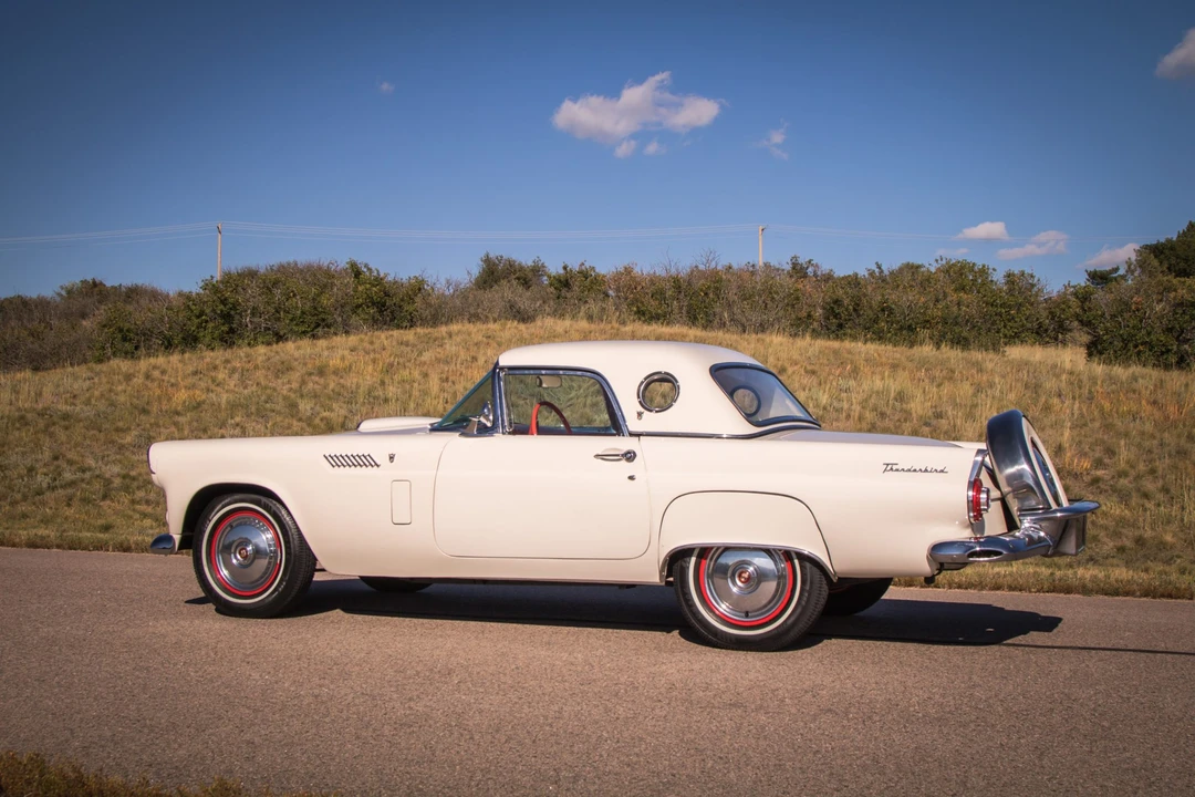 1956 Ford Thunderbird 1st Gen - Image 29 of 31