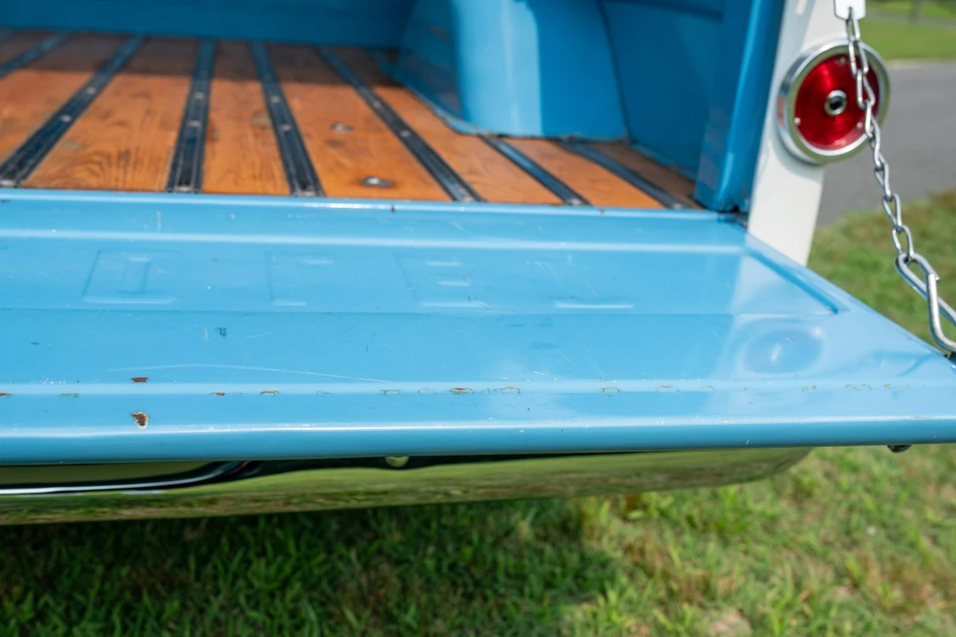 1959 Chevrolet Task Force - Image 24 of 31