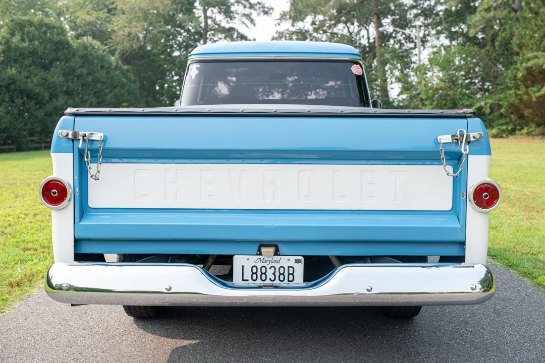 1959 Chevrolet Task Force - Image 7 of 31
