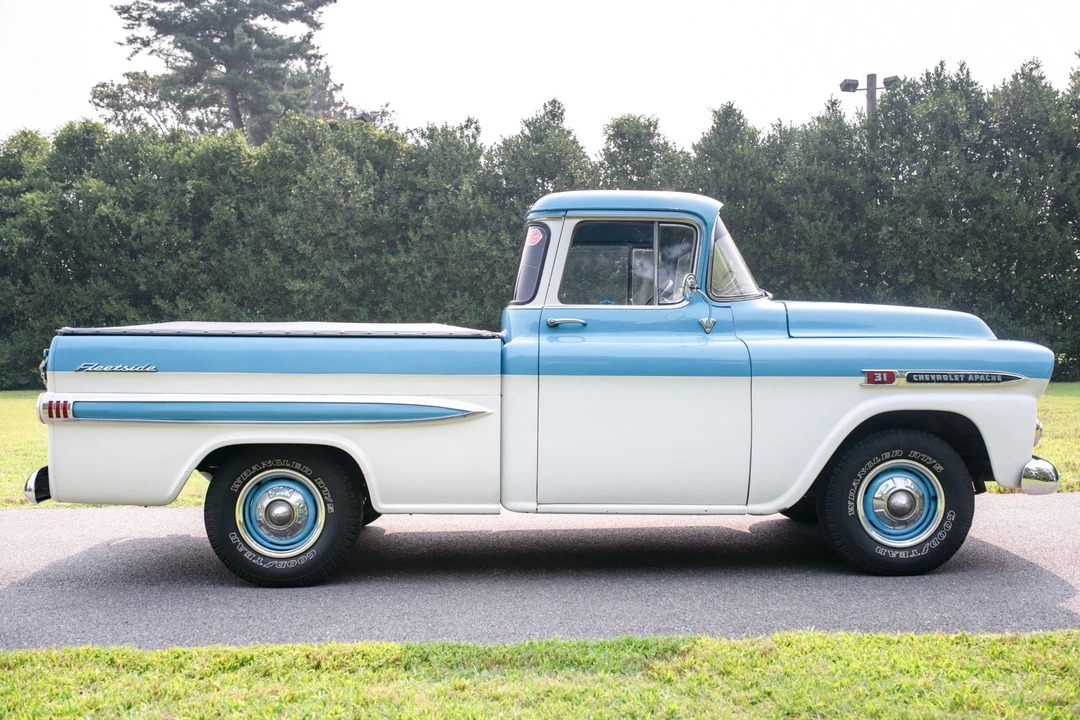 1959 Chevrolet Task Force - Image 5 of 31